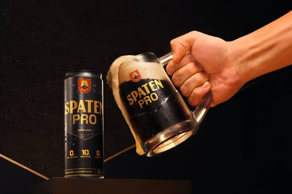 Novidade da Ambev será apresentada ao público da região nos 16 bares de Spaten nos pavilhões e no Spaten Tisch, novo espaço da marca na festa, enquanto durarem os estoques. Divulgação