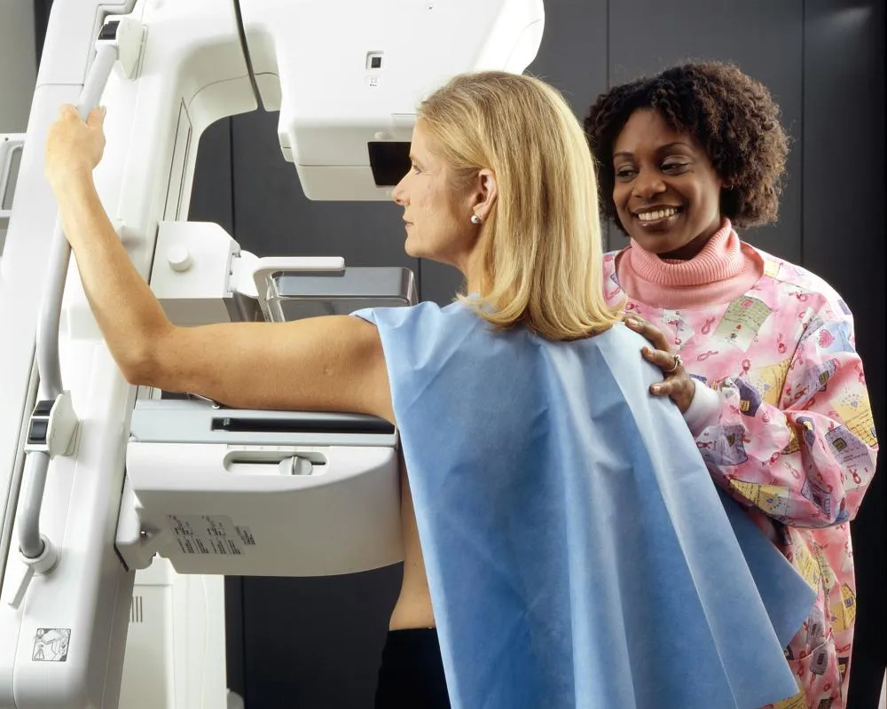Durante o mês da campanha Outubro Rosa, a construtora catarinense de Itapema J.A. Russi vai custear exames para 53 colaboradoras como forma de estimular a prevenção e o autocuidado. Divulgação