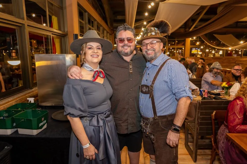 HALLO! Magazine celebra 4 anos em ritmo de Oktoberfest